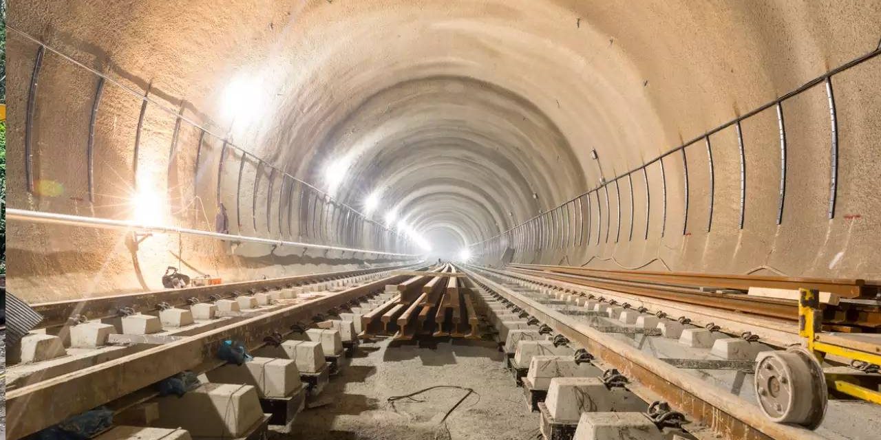 Namma Metro Completes Tunnel Under Nagawara Flyover Using New Technique